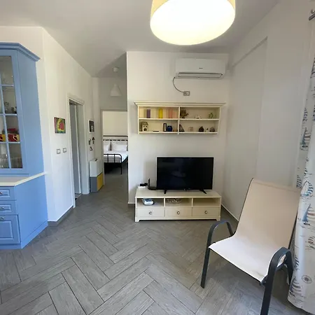 Apartament Renissa's *