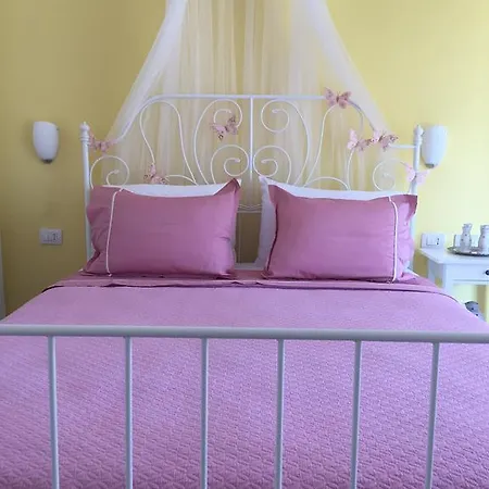 Renissa's Apartment
