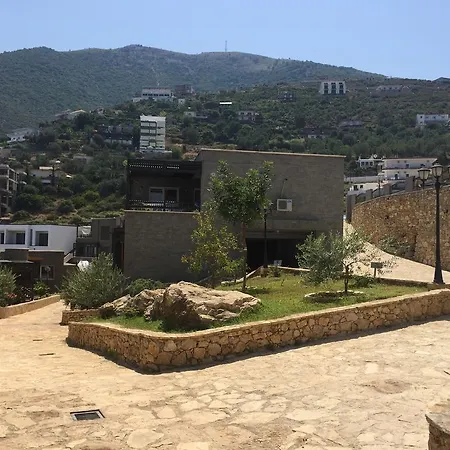 公寓 Renissa's Vlorë