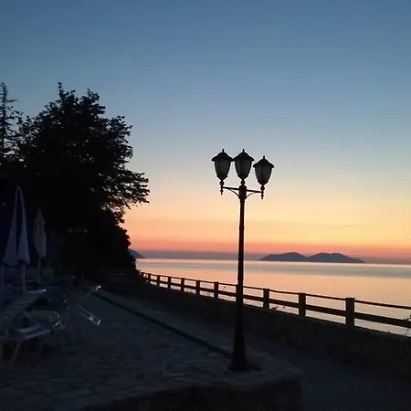 公寓 Renissa's Vlorë